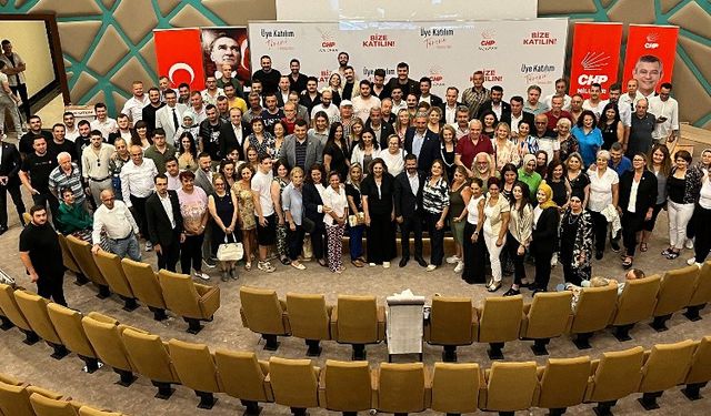 İYİ Parti'den 150 kişi Cumhuriyet Halk Partisi'ne geçti