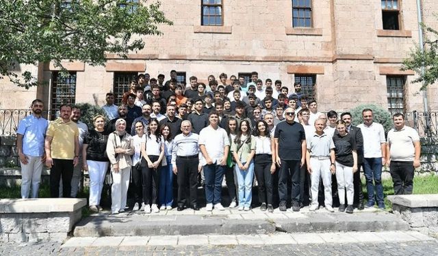 KAYMEK Matematik Kampı'nda öğrenciler sertifikalarını aldı