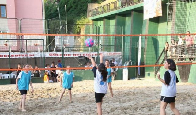 Plaj Voleybolu heyecanı başlıyor