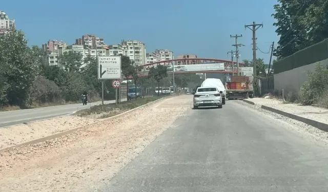 Uyarı levhasız yol çalışması sürücüleri isyan ettiriyor