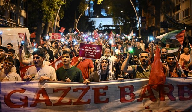 Ankara'da İsrail'i protesto için yürüyüş düzenlendi