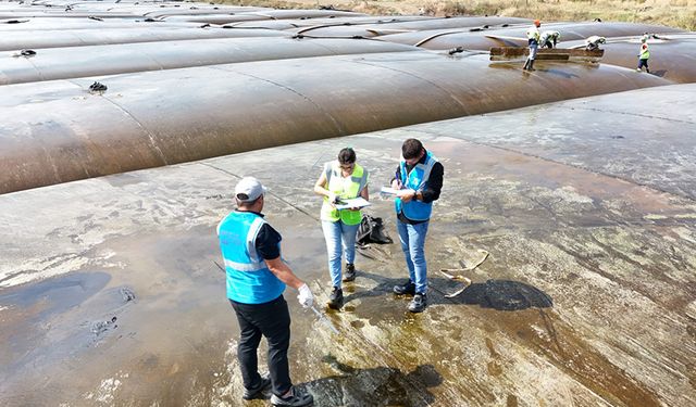 İzmit Körfezi'nde 620 bin metreküp dip çamuru temizlendi