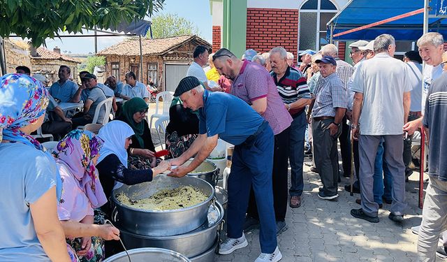 Köy hayrı 2 bin kişinin katılımı ile yapıldı