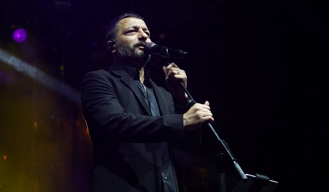 "Kırkpınar Konserleri"nde şarkıcı Mehmet Erdem sahne aldı