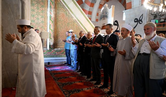 Bakan Yerlikaya Edirne Valiliğini ziyaret etti