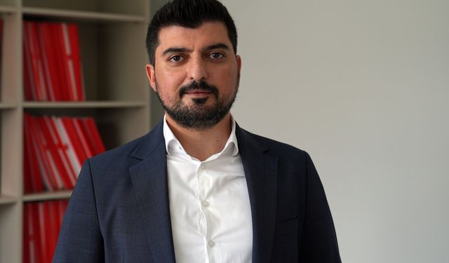 Hakan Şükür sosyal medya trollüğü yaparak kazanç sağlamakla suçlanıyor