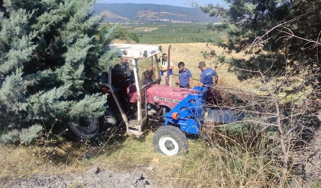 Kayıp sürücü traktörünün altında ölü olarak bulundu