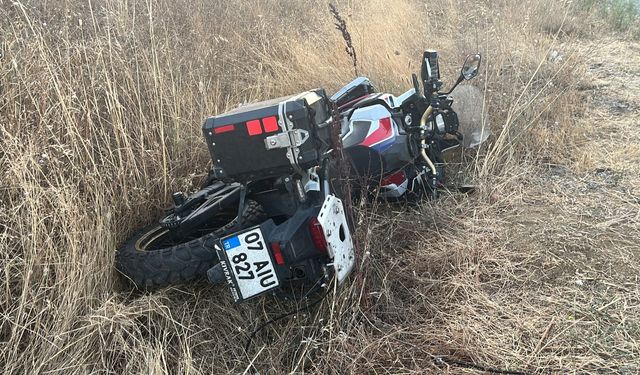 Otomobille motosiklet çarpıştı: 1 kişi yaralandı