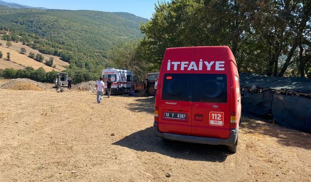 Tarladaki su kuyusu kazısında toprak altında kalan çiftçi öldü