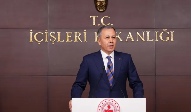 Bakan Yerlikaya açıkladı: Yangın nedeniyle 1440 kişi tahliye edildi