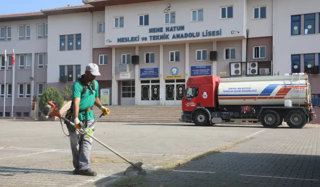 Okullar yeni eğitim öğretim yılına hazırlanıyor