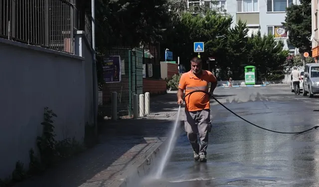 Temiz bir ilçe için sahada çalışmalar sürüyor