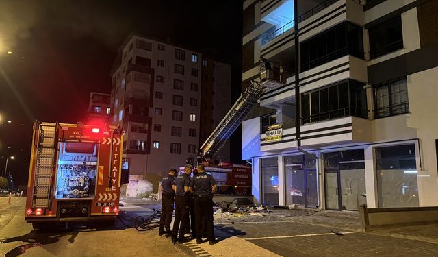 Oturduğu daireyi ateşe veren kişi gözaltına alındı