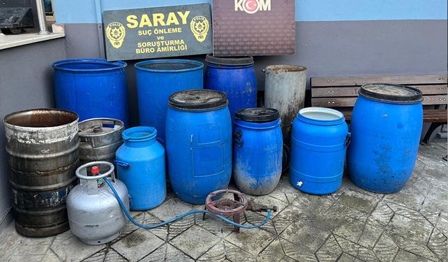 Polisten sahte rakı operasyonu: 460 litre sahte rakı ele geçirildi