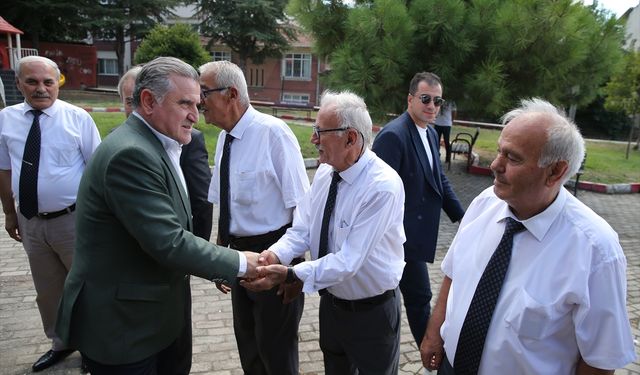 Bakan Bak, Edirne'de ziyaretlerde bulundu