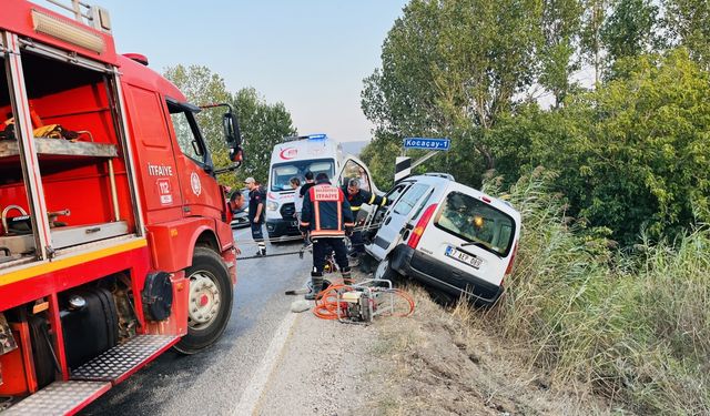 Köprü korkuluklarına çarpan araçtaki 1 kişi öldü