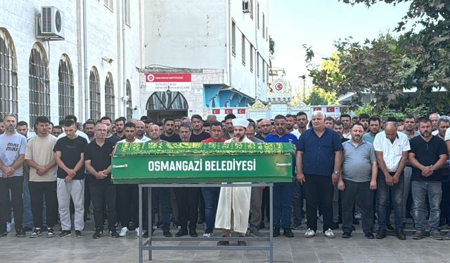 Minibüsün çarpıp kaçtığı 10 yaşındaki çocuk öldü