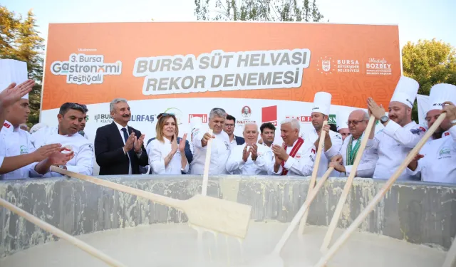 ‘Bursa süt helvası’ rekor denemesi yapıldı