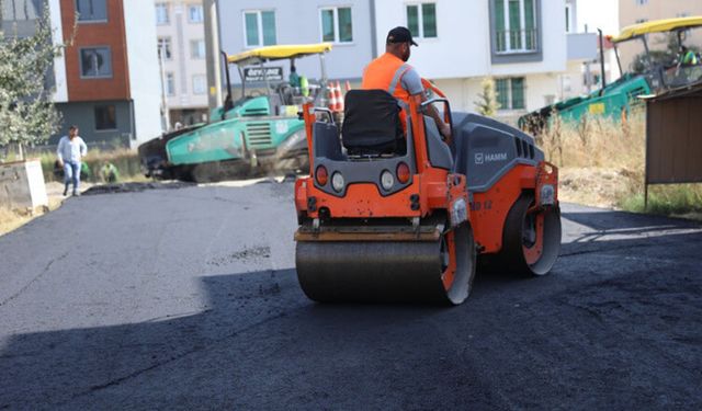 Kapaklı ’da bir ayda 43 bin 456 metrekare sıcak asfalt yapıldı