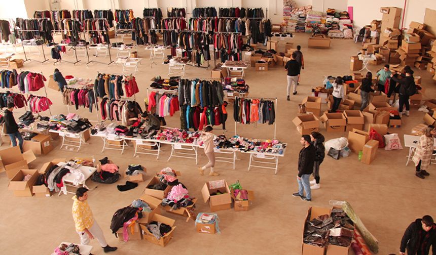 Depremzedeler için “Giyim Mağazası” kuruldu