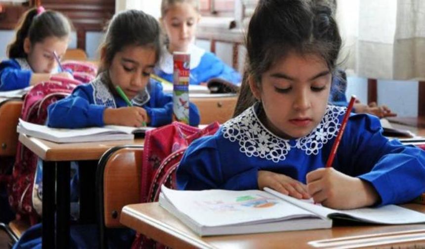 30 Ekim Pazartesi Okullar Tatil mi? Cumhurbaşkanı Erdoğan'dan Açıklama