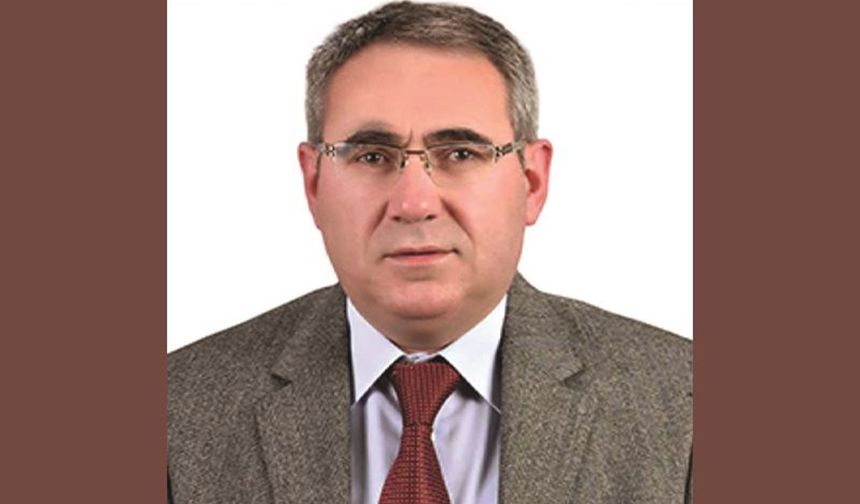 Başkan Çetin ile arası açık olan meclis üyesi AK Parti’den istifa etti