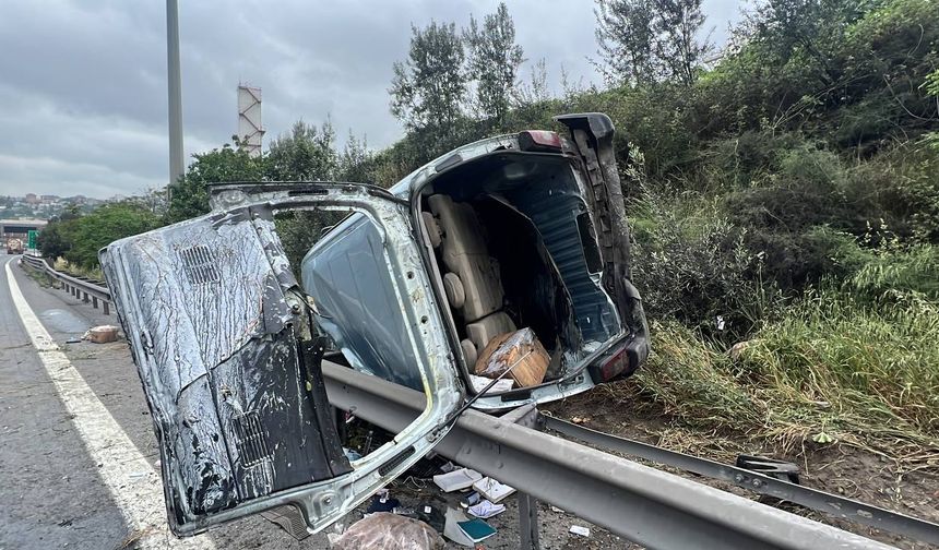 Anadolu Otoyolu'nda meydana gelen kazada 4 kişi yaralandı