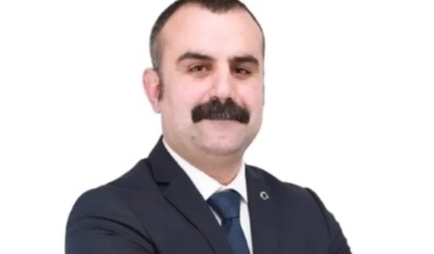 Başkan Martin'e CHP rozetini 'Özel' takacak